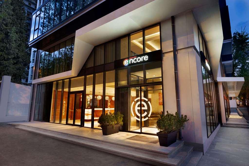 Ramada Encore Tbilisi Exteriör bild