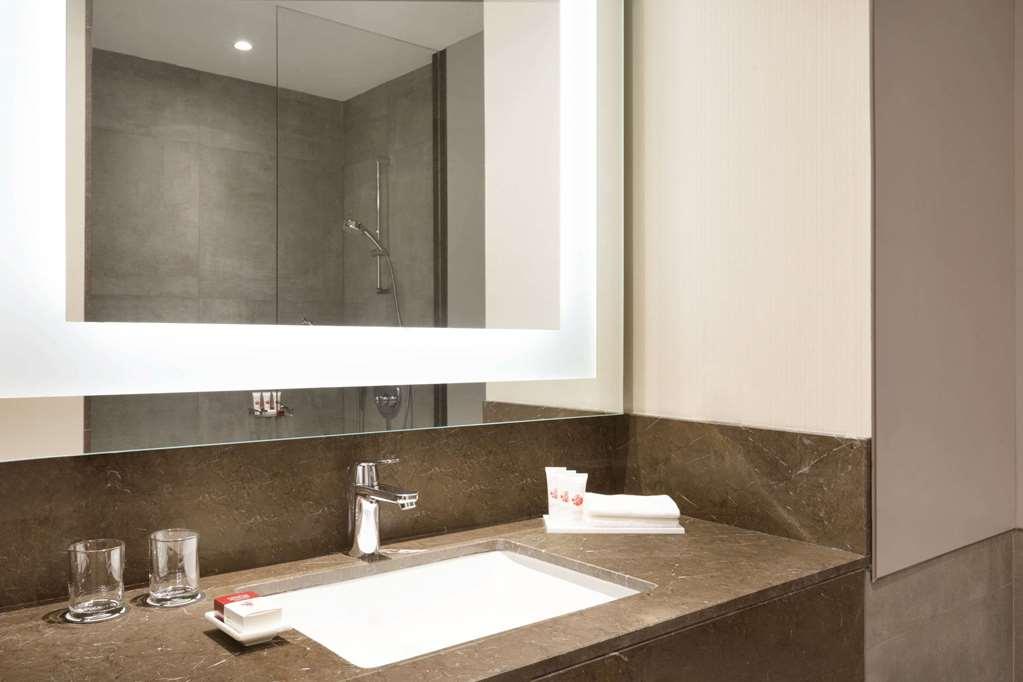 Ramada Encore Tbilisi Exteriör bild